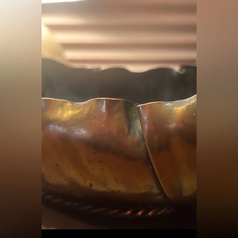 Copper decorative bowl